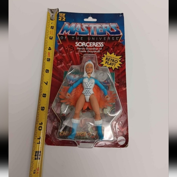 Masters of the Universe Sorceress New Collectors figure - Picture 4 of 5